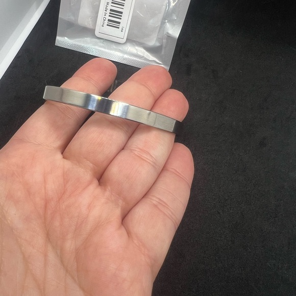 LEO Bracelet - Picture 6 of 8